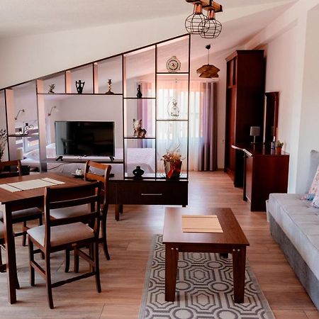 אוהריד Demetra Apartments מראה חיצוני תמונה