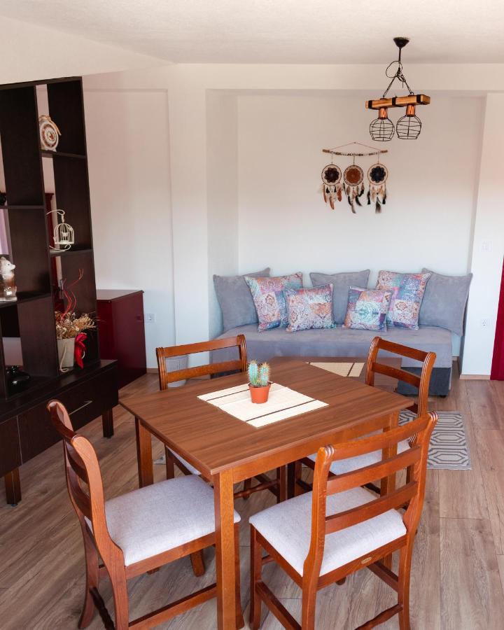 אוהריד Demetra Apartments מראה חיצוני תמונה