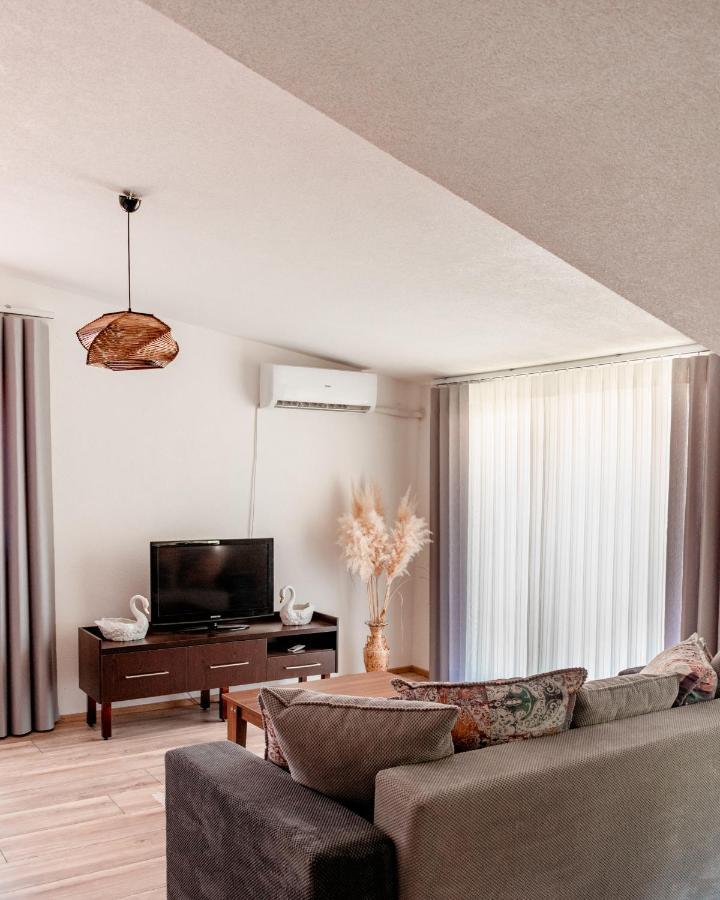 אוהריד Demetra Apartments מראה חיצוני תמונה