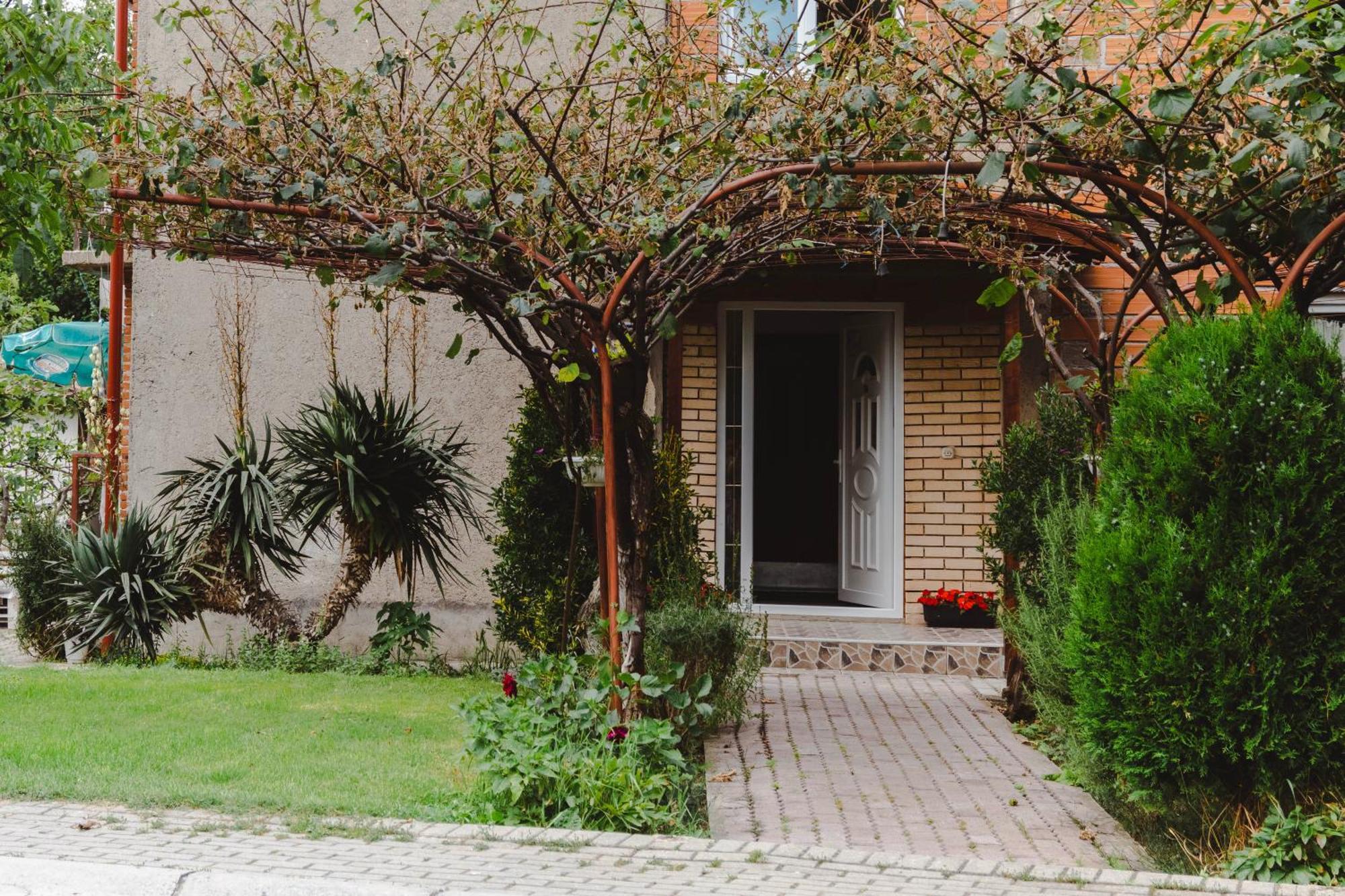 אוהריד Demetra Apartments מראה חיצוני תמונה